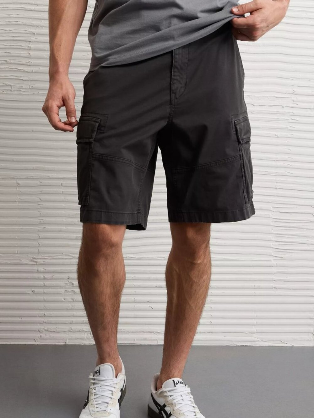 AE AMERICAN EAGLE 10" Lived-In Cargo Short Flex Black - Sz 33 - NEW NWT